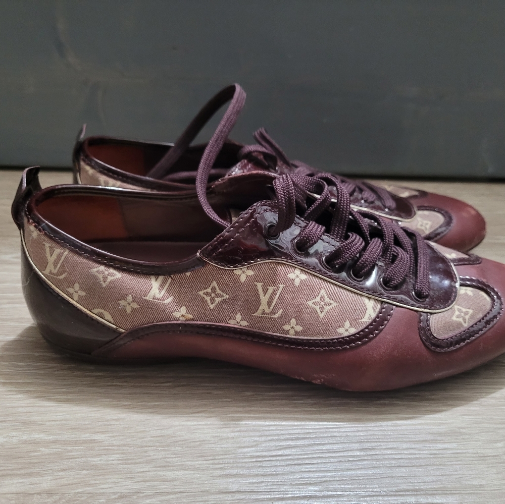 Authentic Louis Vuitton Burgundy Leather And Monogram Canvas Lace Up Shoes